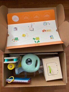 Lovevery The Babbler Play Kit 13, 14, 15 months